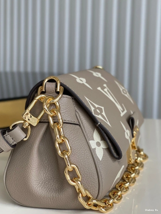 VUITTON FAVORITE LOUIS 0810